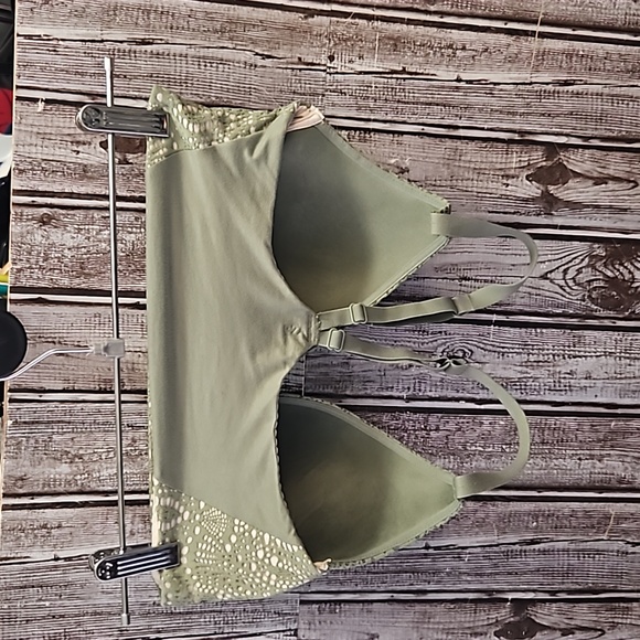 Body by Victoria Lightly Lined Plunge Bra - Picture 3 of 4